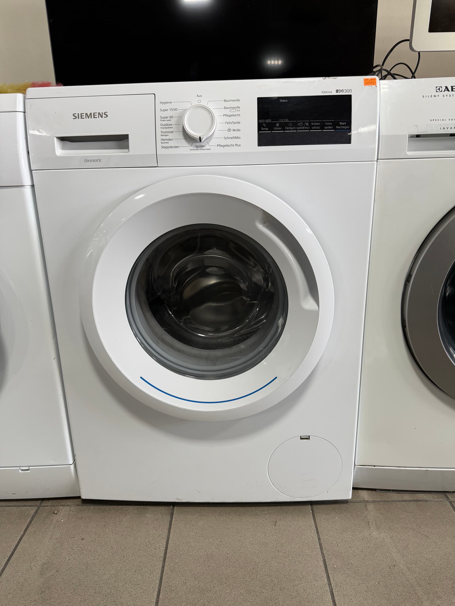 Пральна машина Siemens WM14N2A0