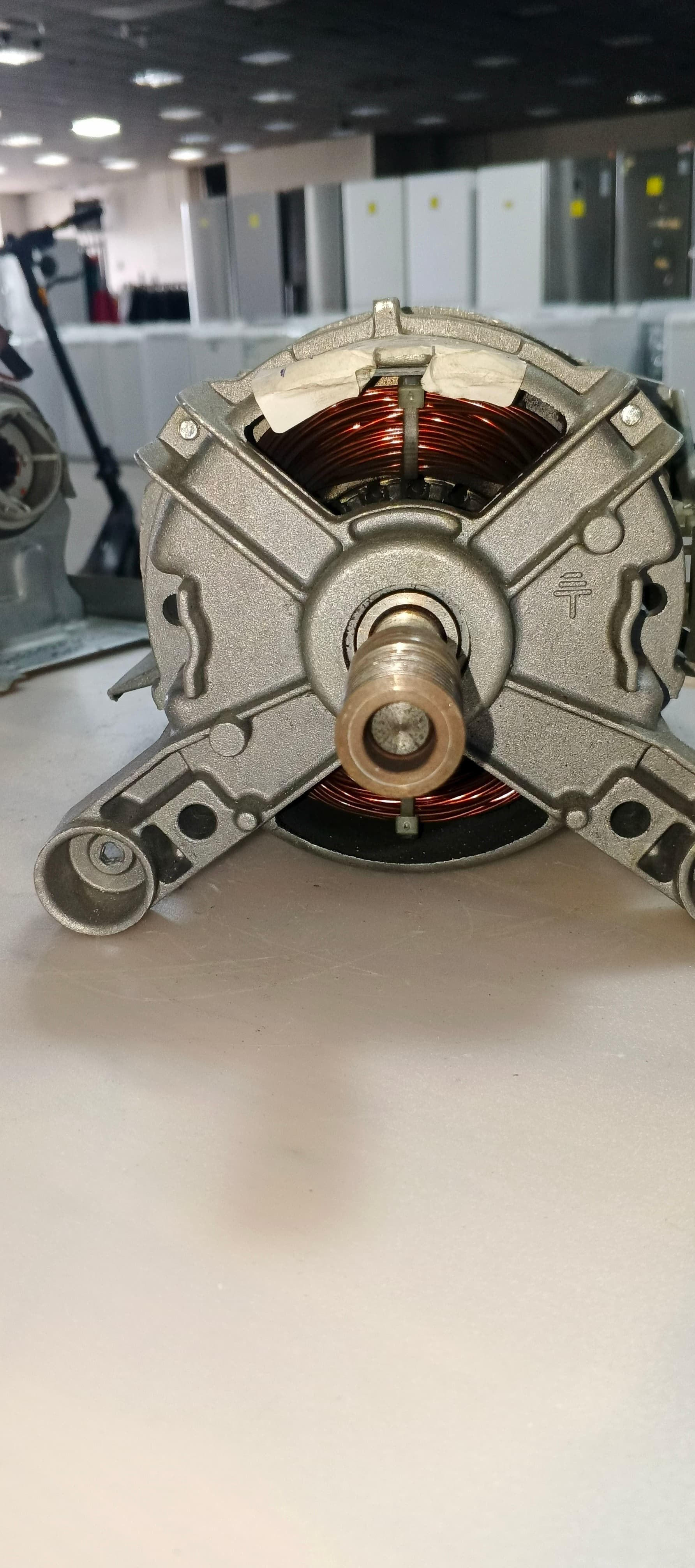 Б/у Мотор для пральної машини AEG 350w