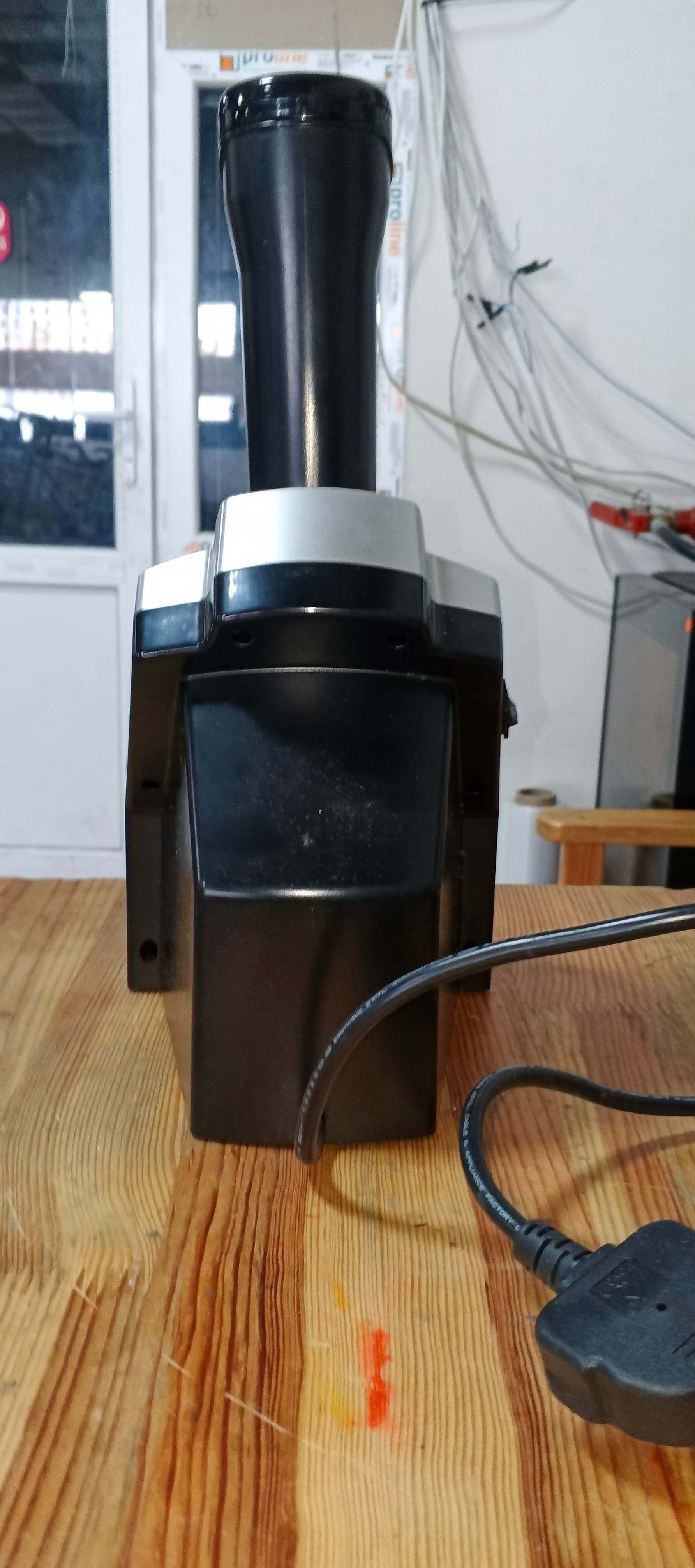 Б/у Yonanas Healthy Dessert Maker (модель 23260), автоматична морожениця/сорбетниця для домашнього використання