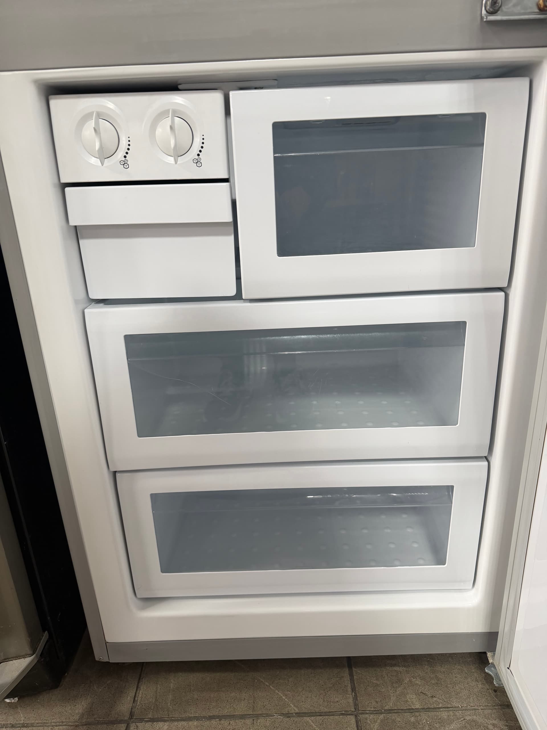 Холодильник Samsung RL33EAMS