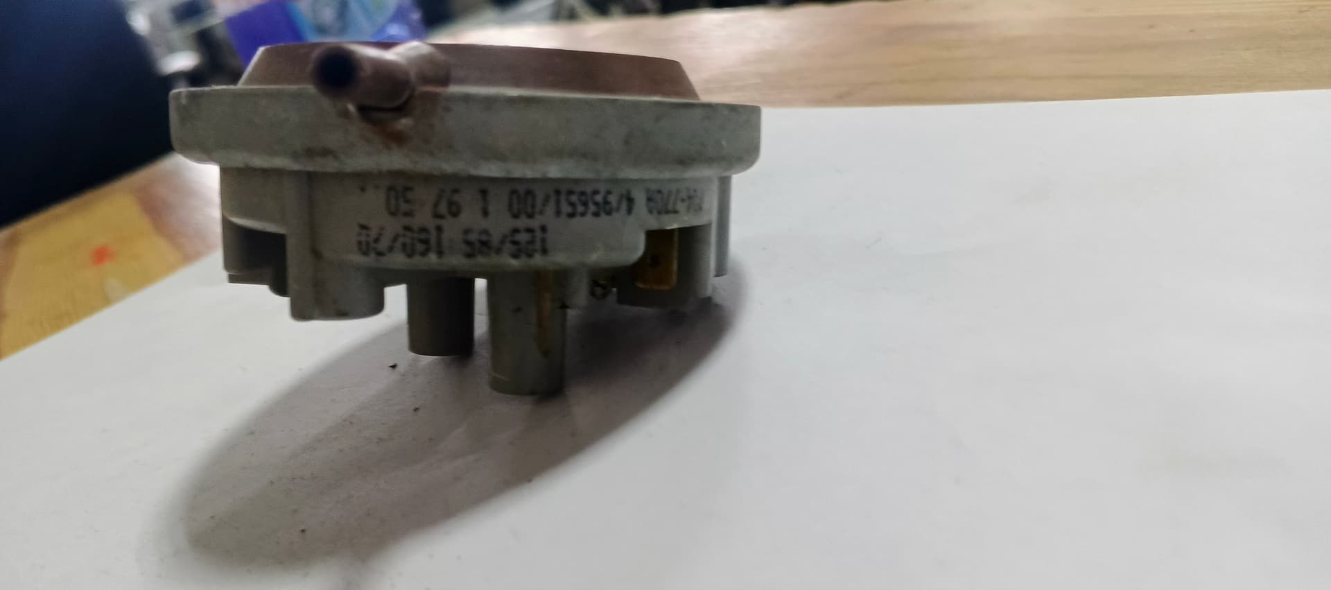 Б/у пресостат для пральної машини Ariston 4/95651/00