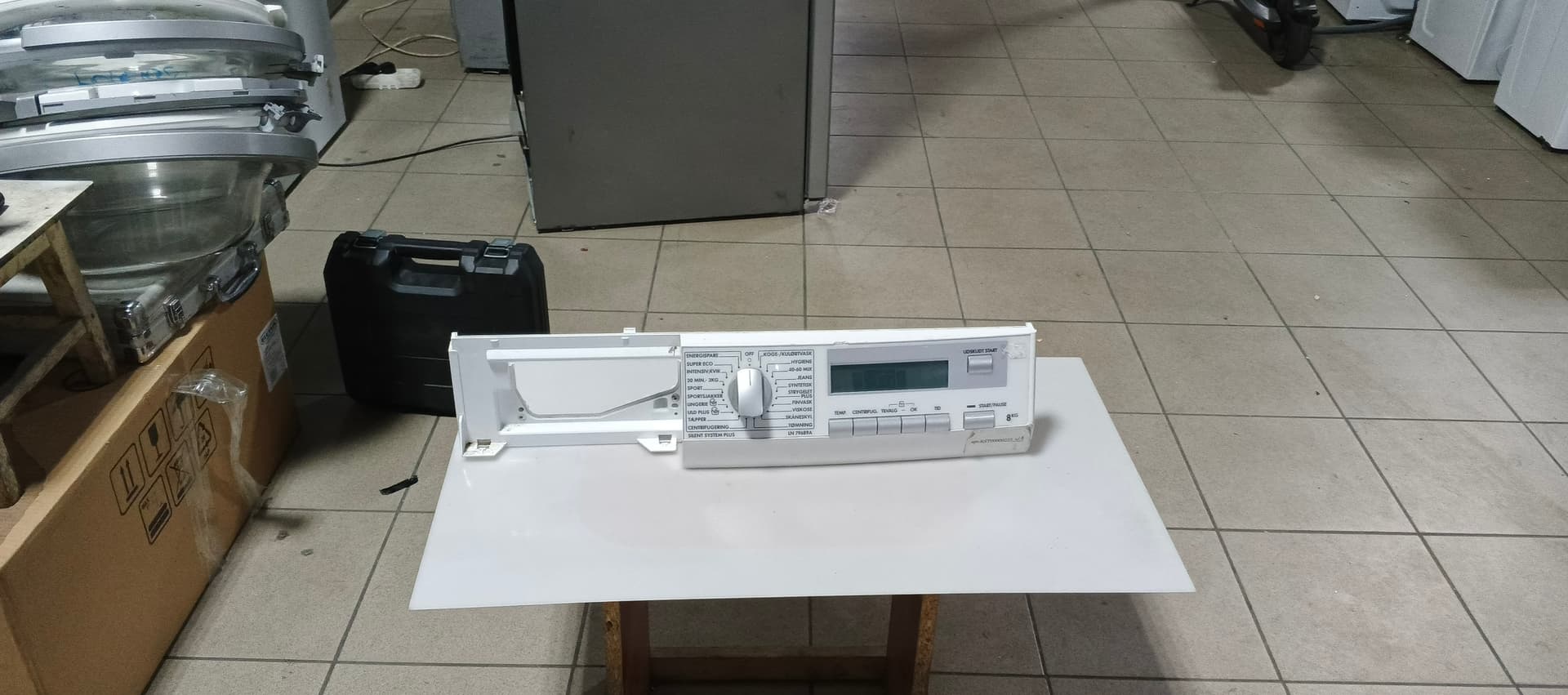 Б/у Модуль управління(індикація) пральної машини AEG 8kg 132541727