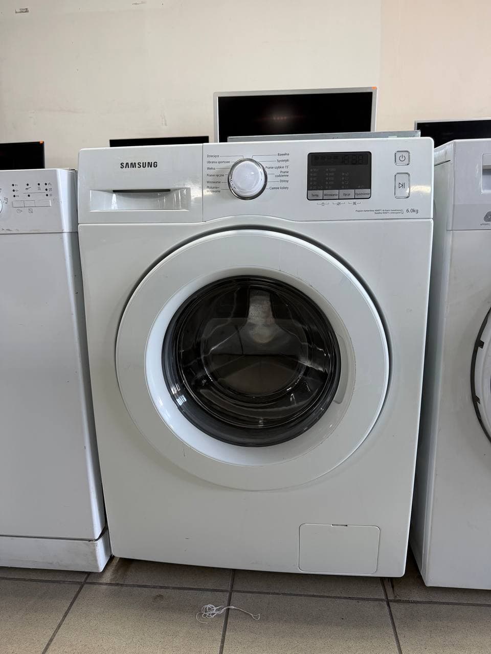 Пральна машина Samsung WF60F4E0N0W