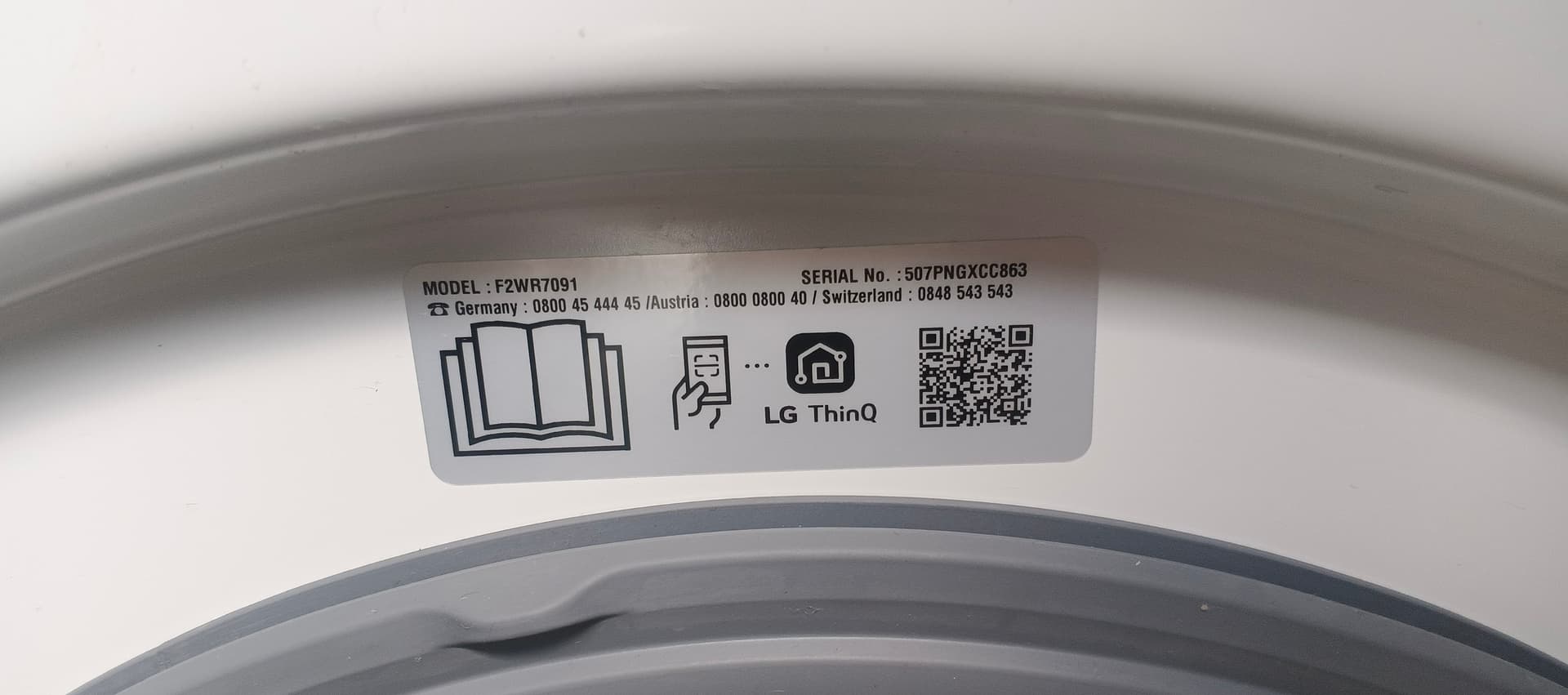 Пральна машина LG  F2WR7091