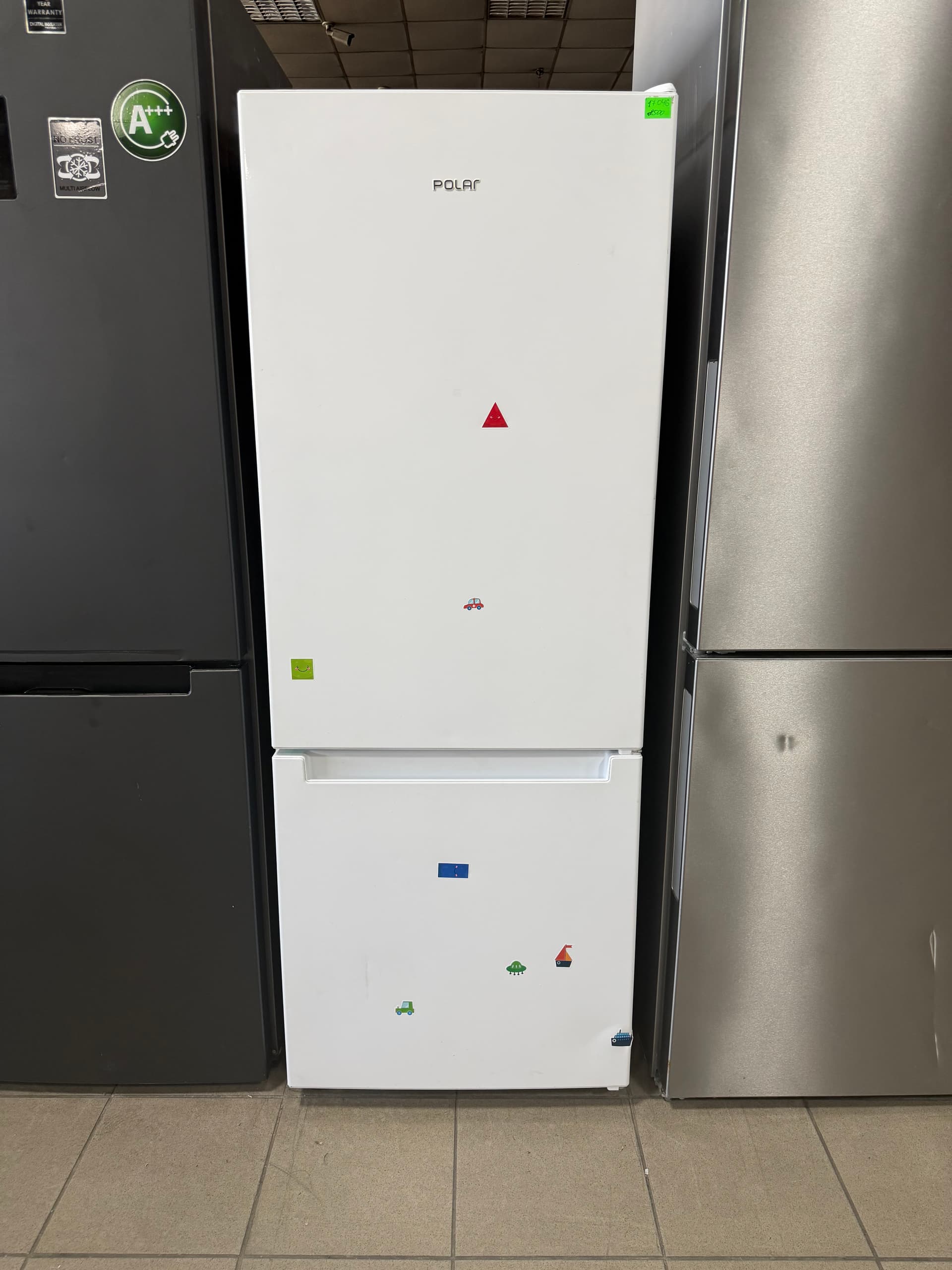 Холодильник Polar POB 601E W