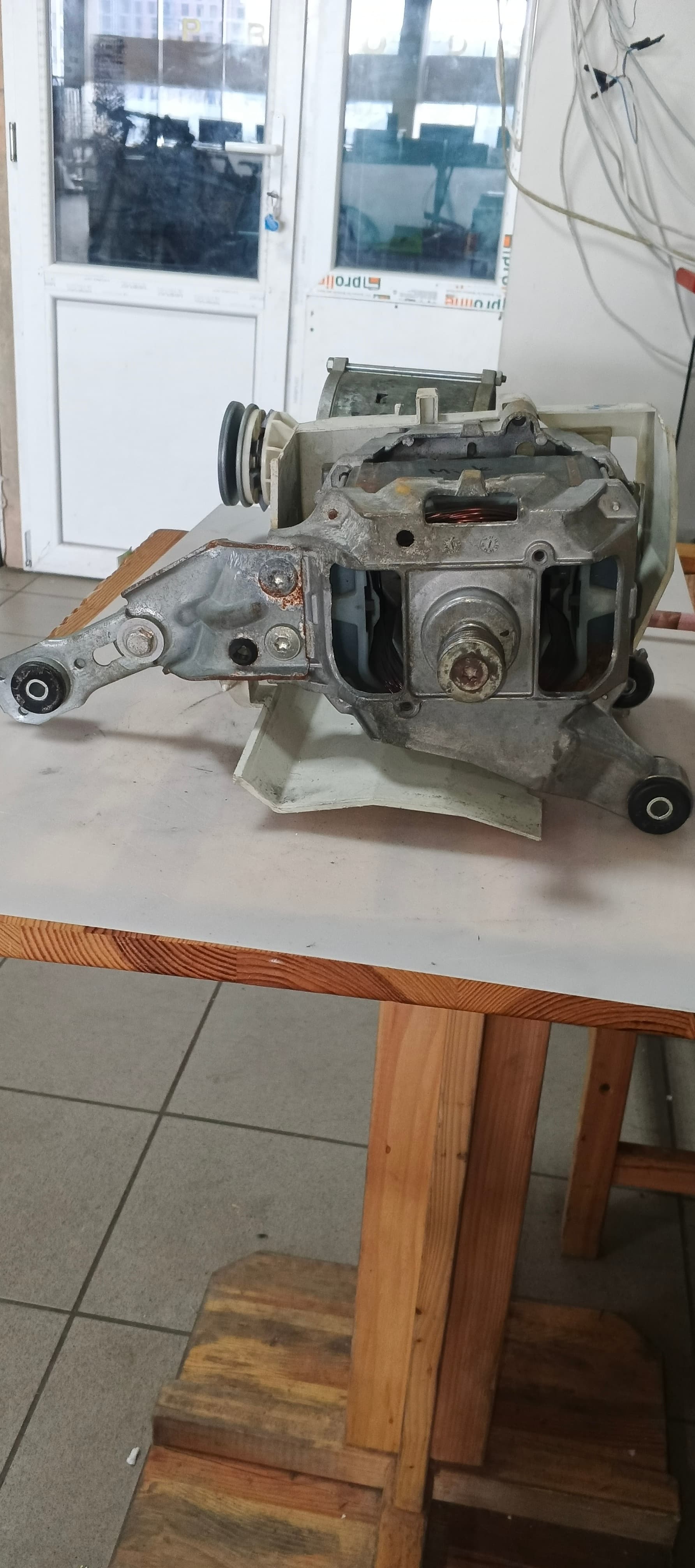 Б/у Електромотор для пральної машини Miele 450w
