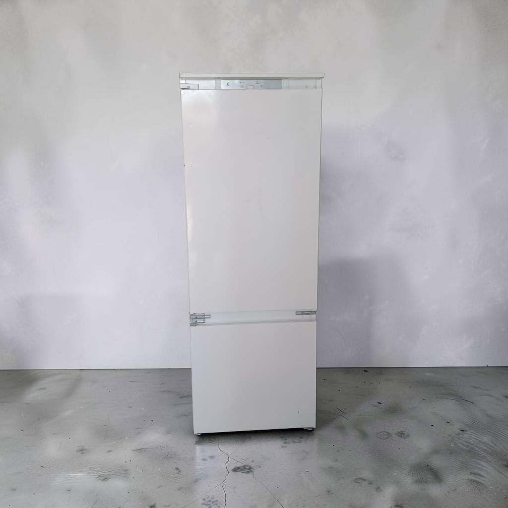 Холодильник whirlpool SP40 800 EU під вмонтування