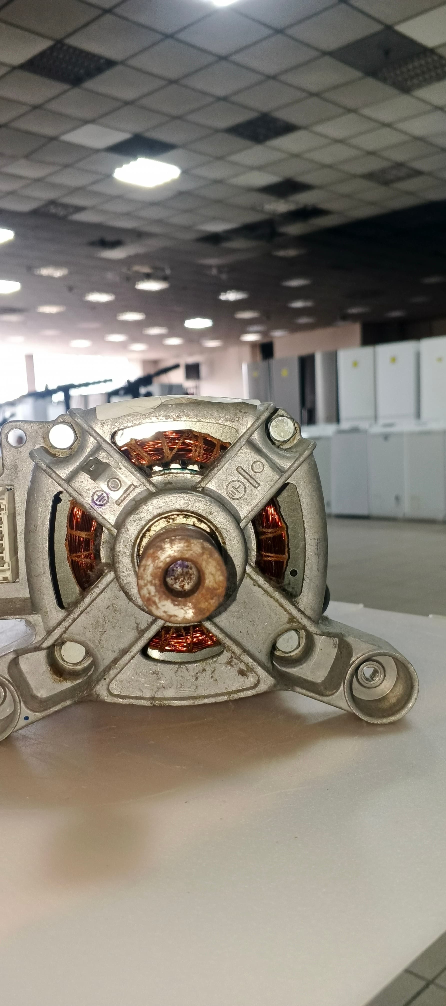 Б/у Мотор для пральної машини AEG 700w