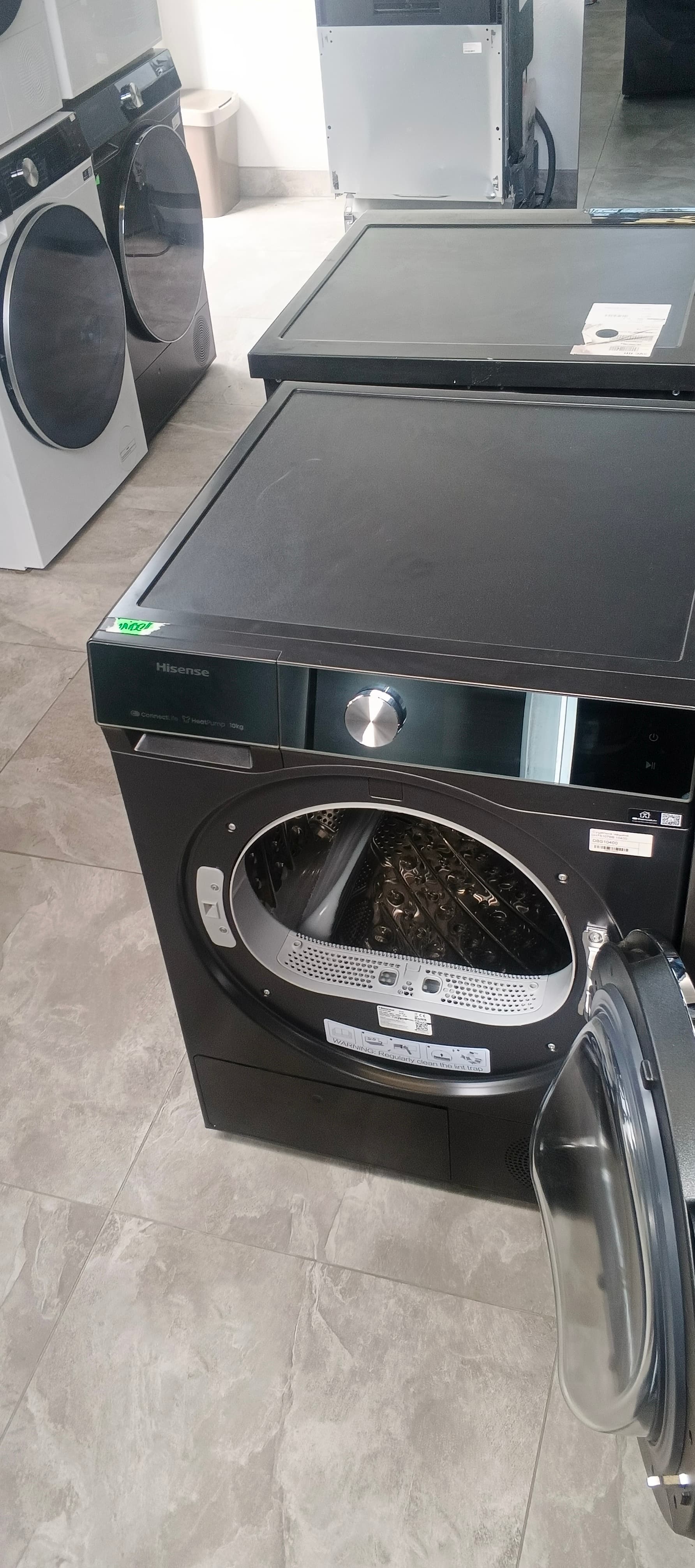 Сушильна машина Hisense DH7S107BB