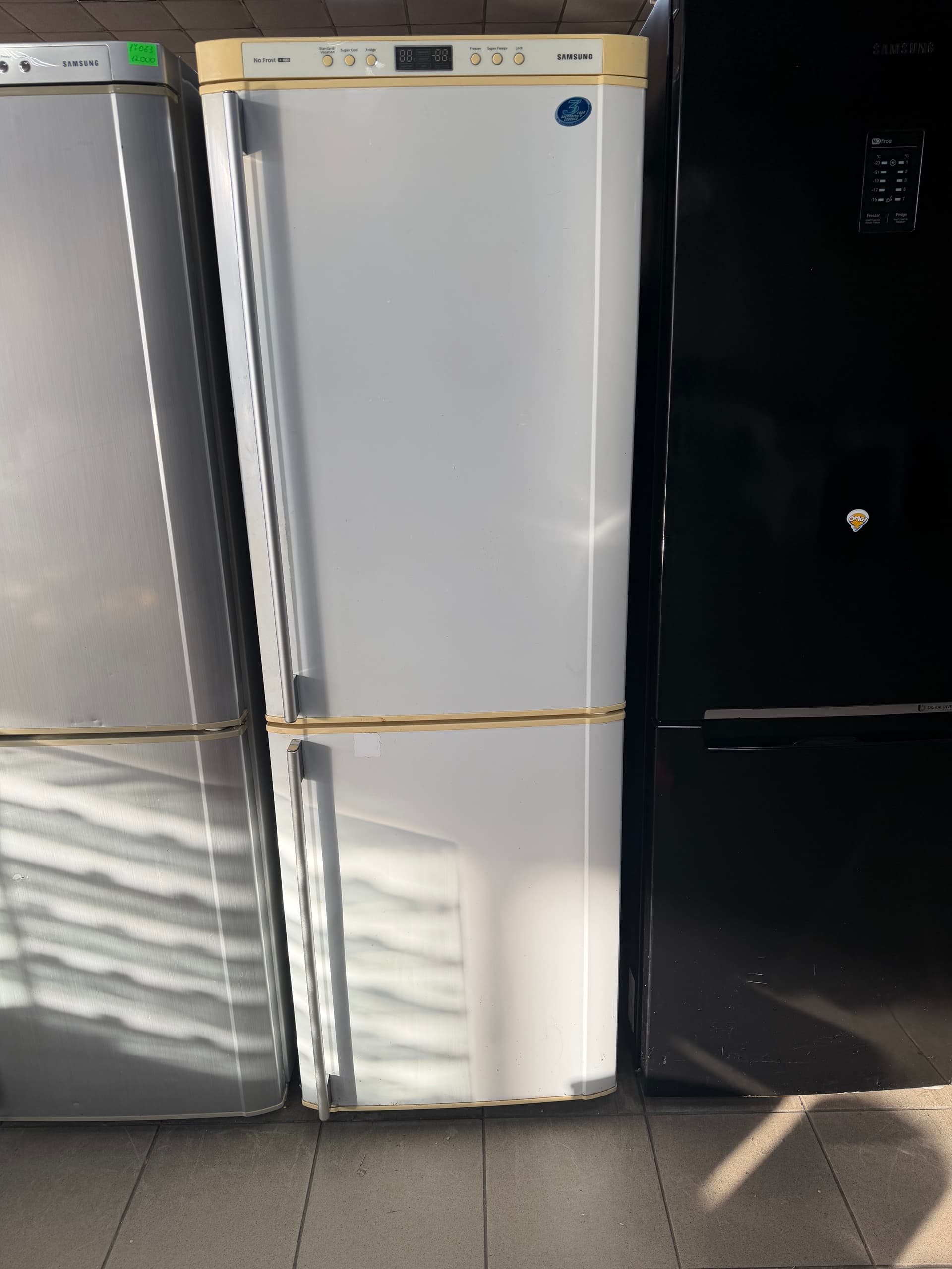 Холодильник Samsung RL33EASW