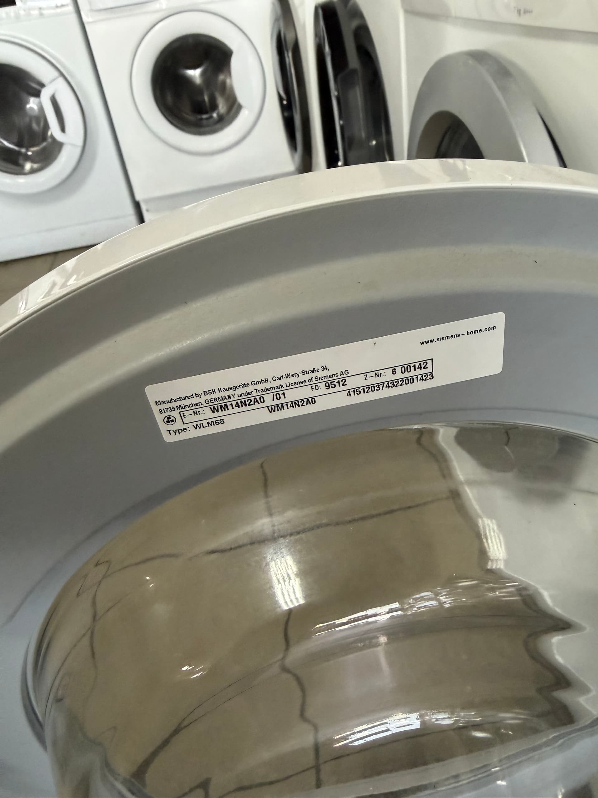 Пральна машина Siemens WM14N2A0