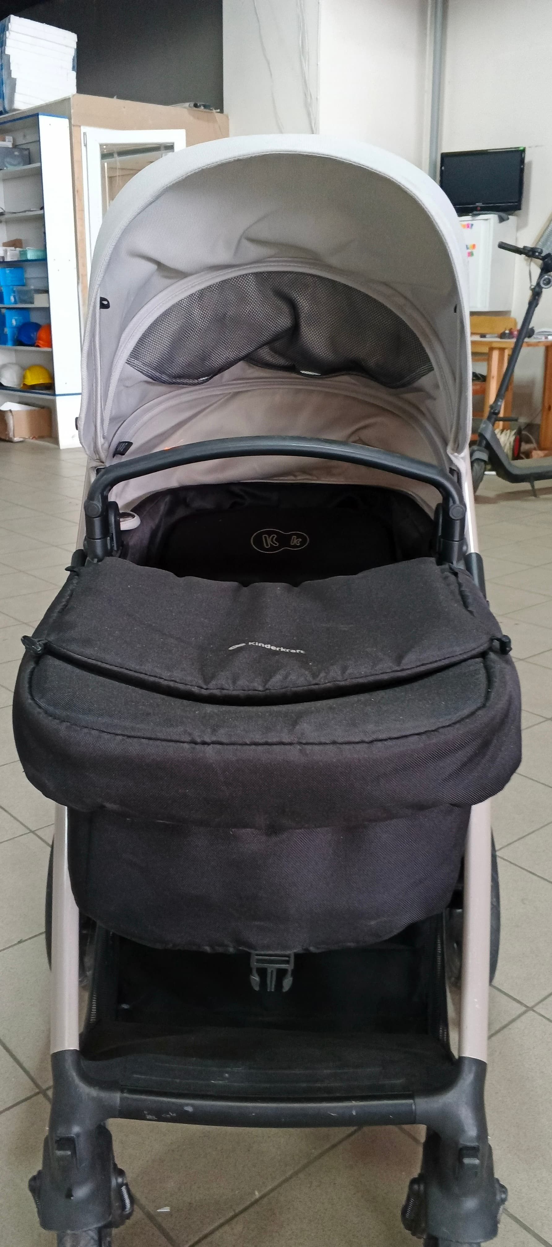 Дитяча коляска Kinderkraft Moov 2