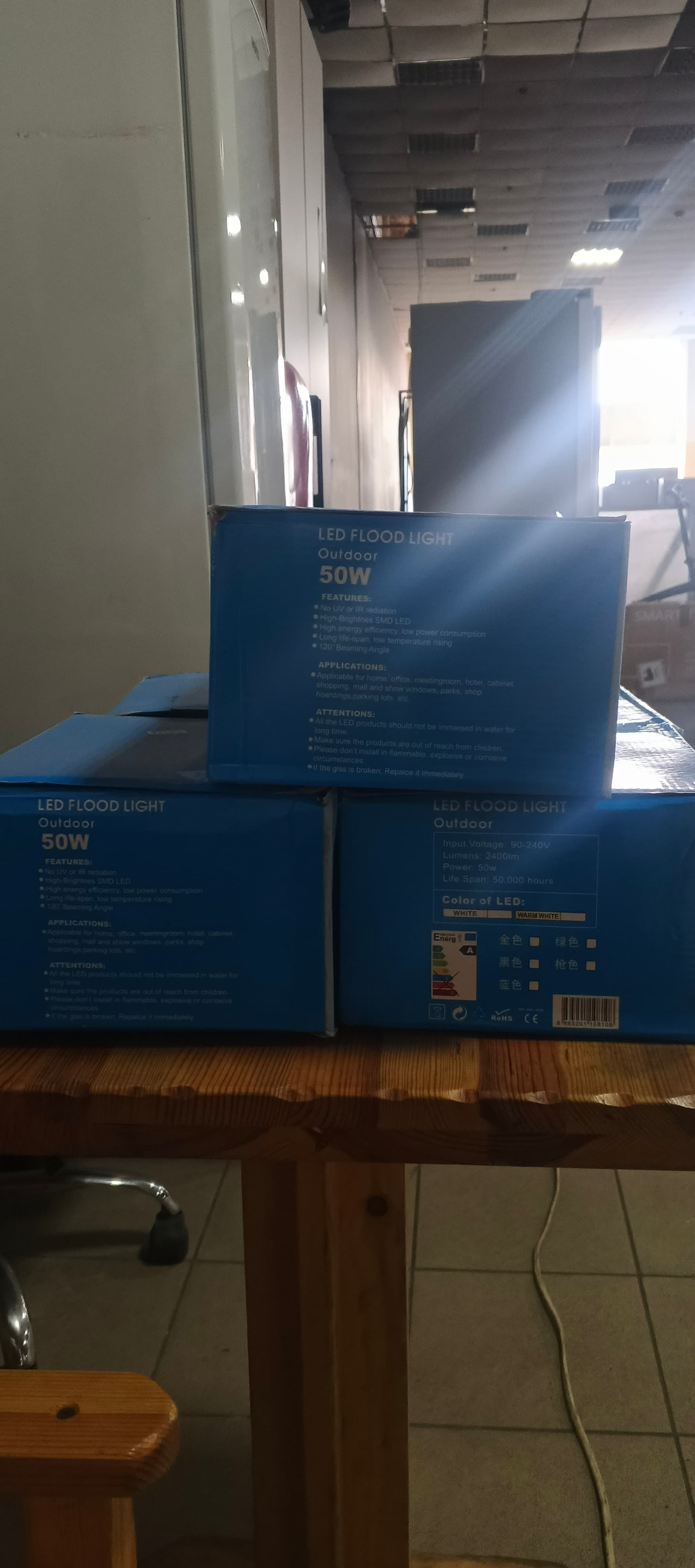 Світлодіодні прожектори LED Floodlight W810