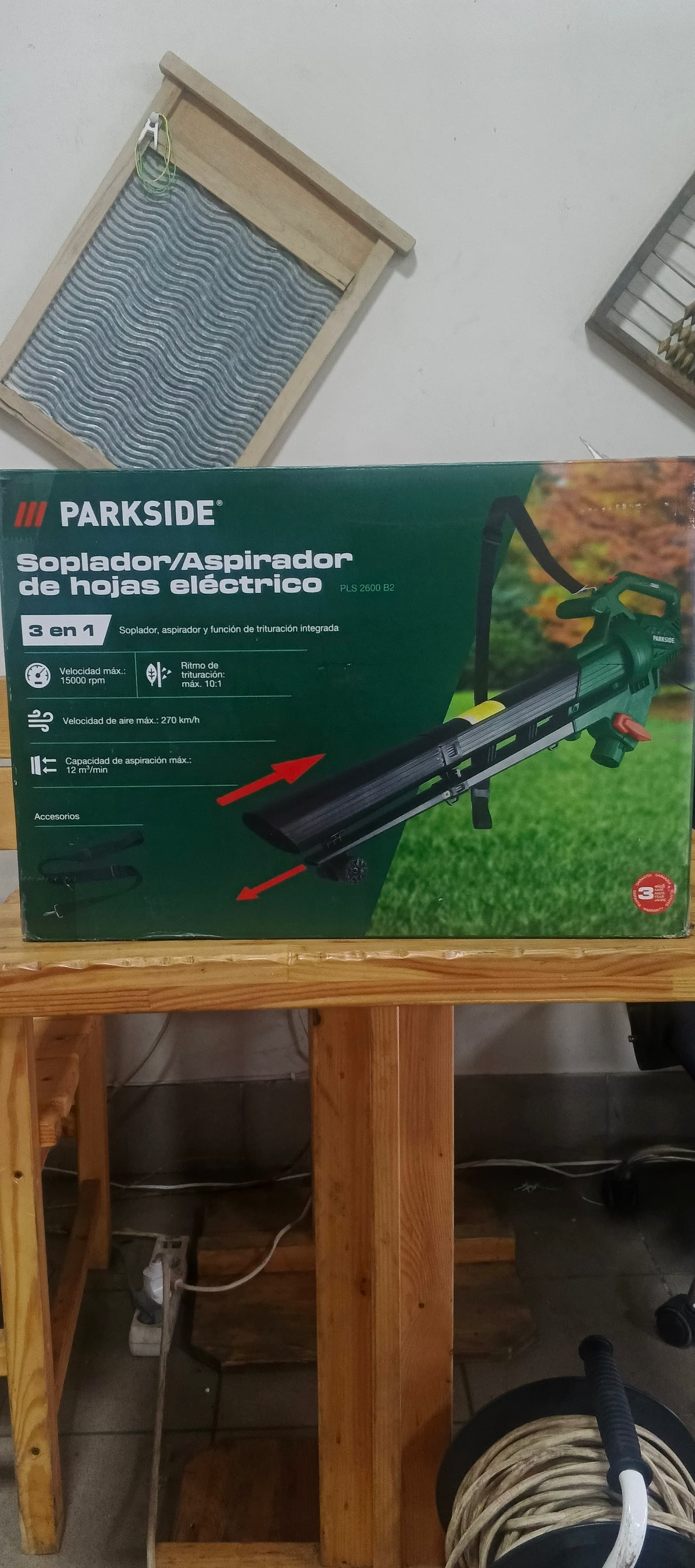 пилосос-повітродувку німецького бренду Parkside