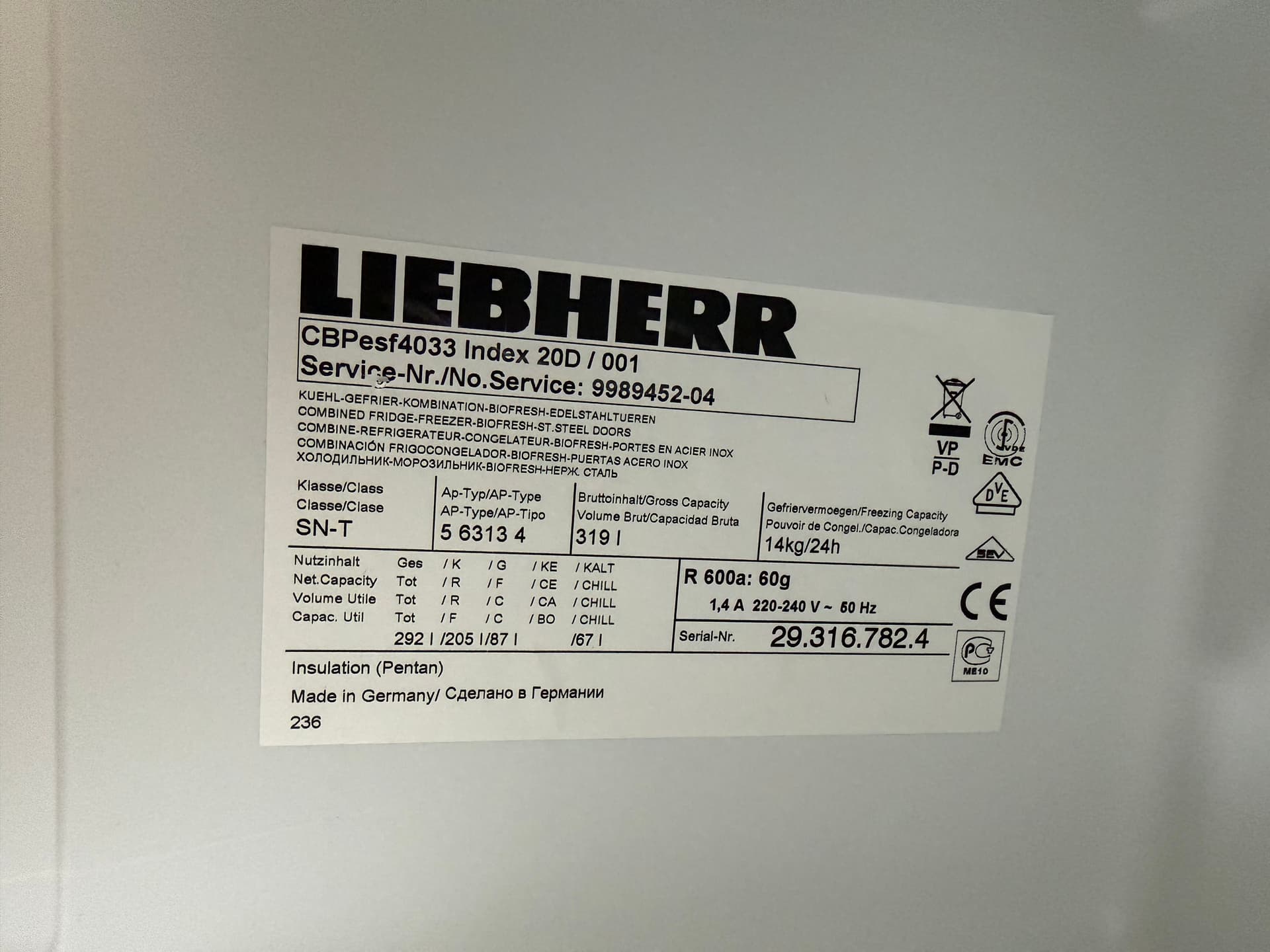 Холодильник Liebherr (модель CBPesf4033 Index 20D / 001)