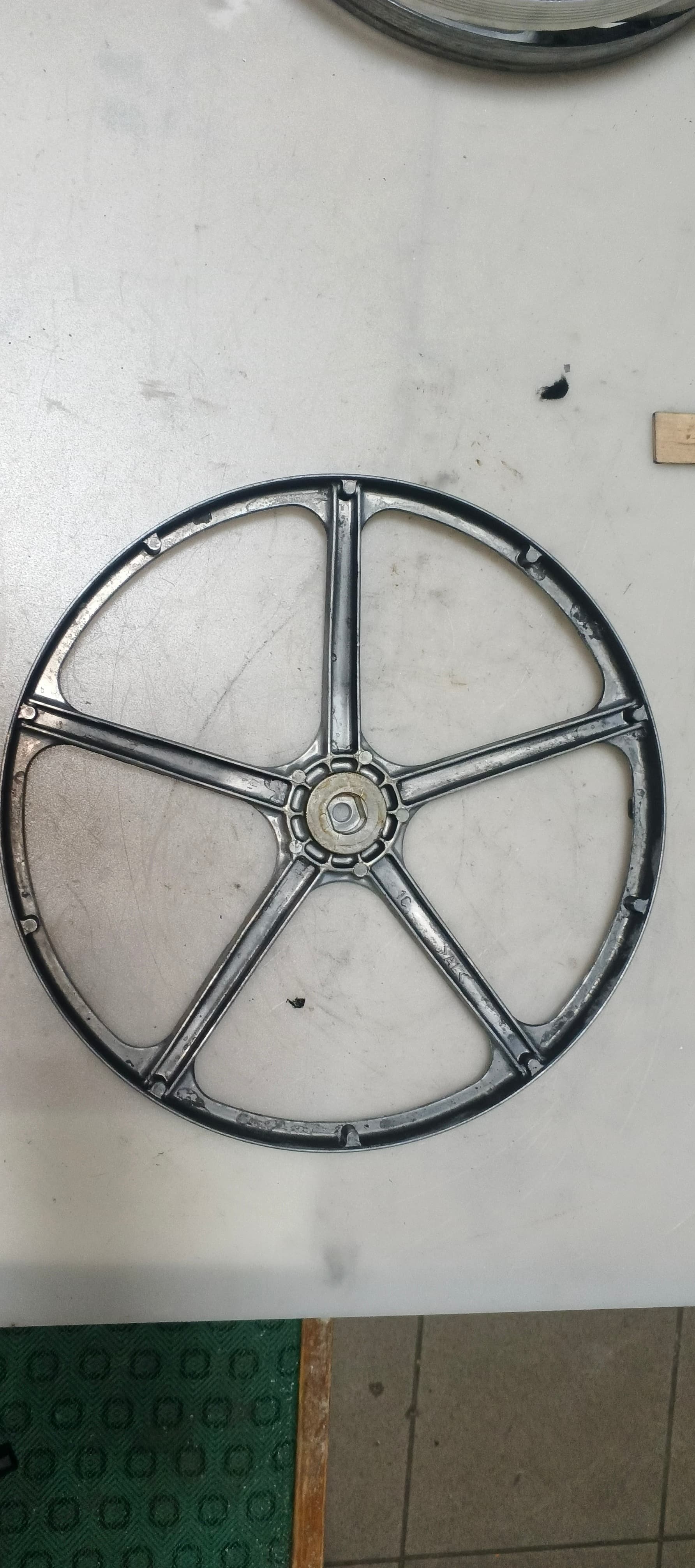 Б/у Шків для пральної машини Bosch 5550000034