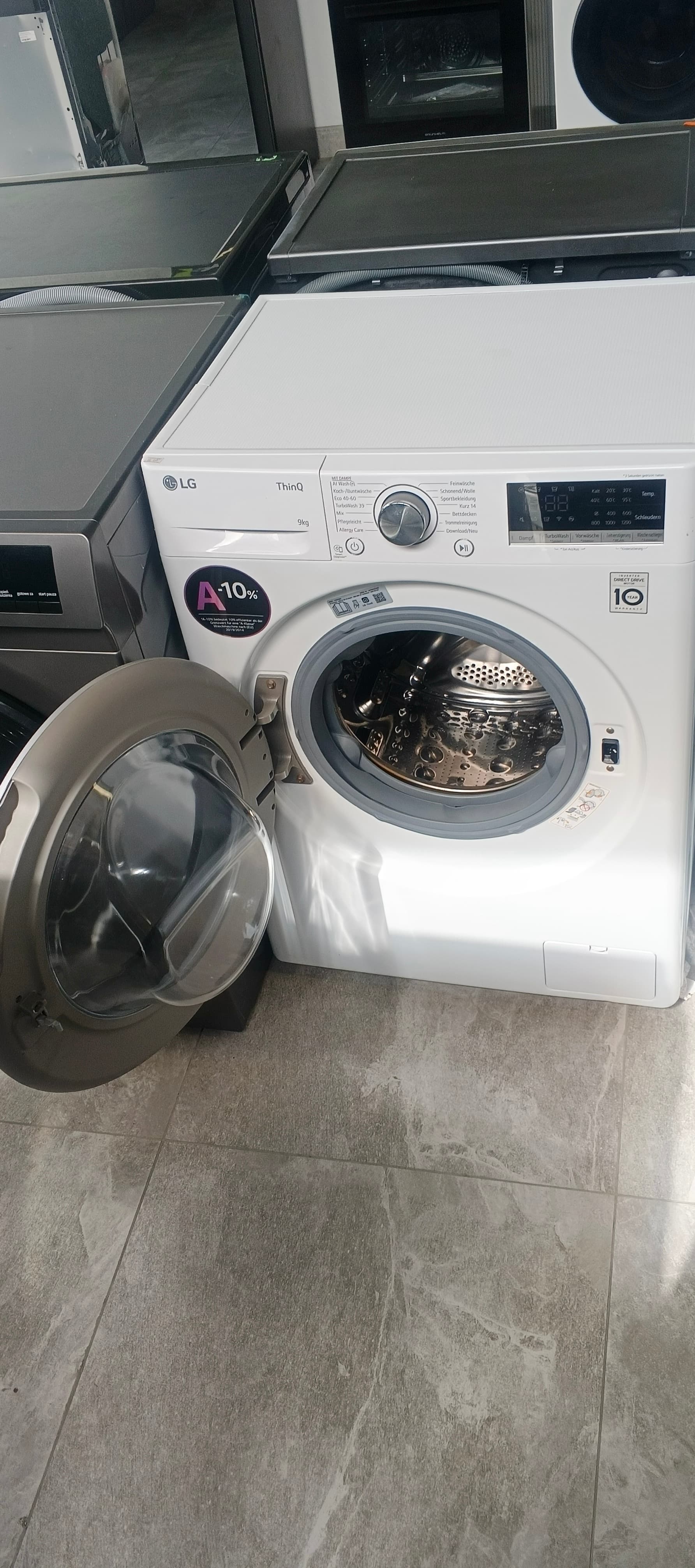 Пральна машина LG  F2WR7091