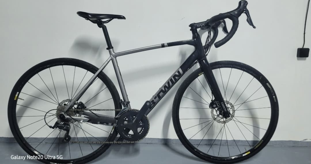 Велосипед шосейний Btwin 28"