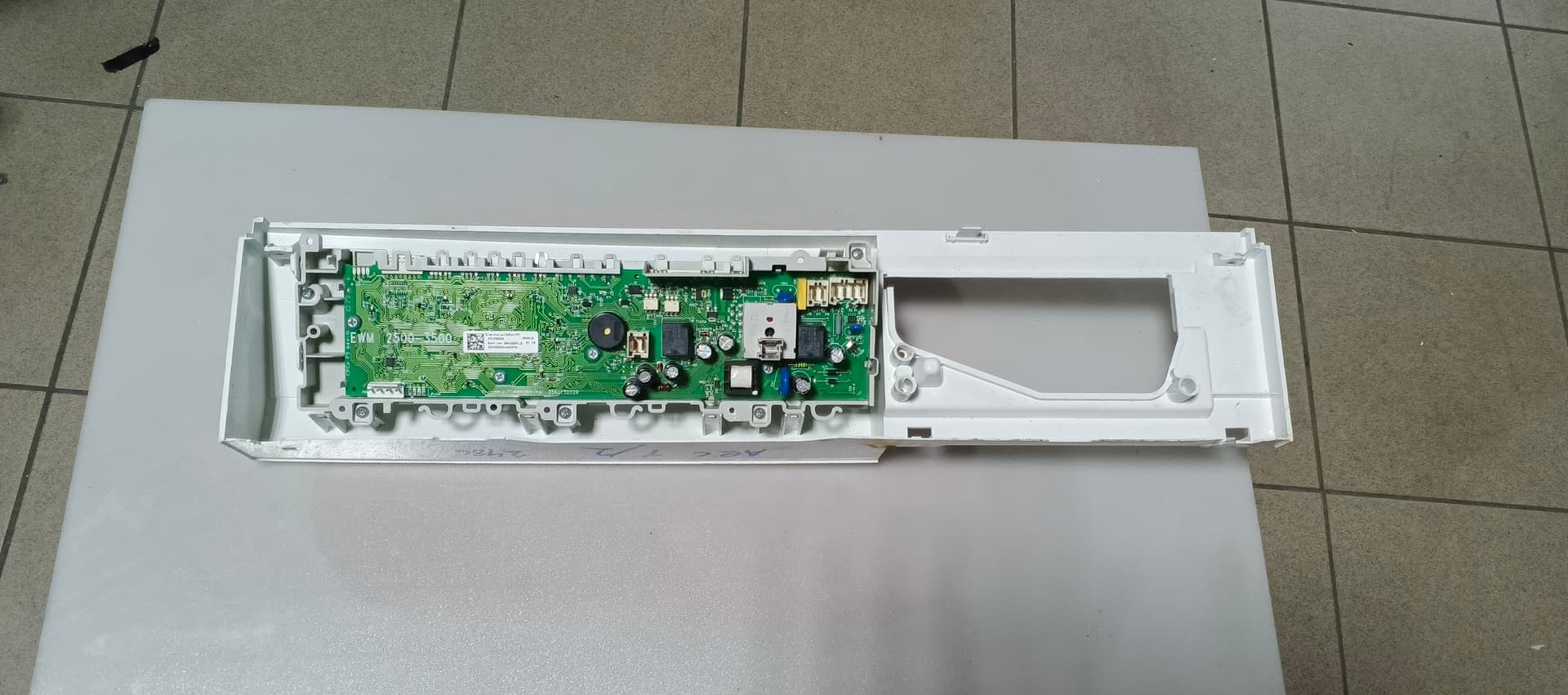 Б/у Модуль управління(індикація) пральної машини AEG 8kg 132541727