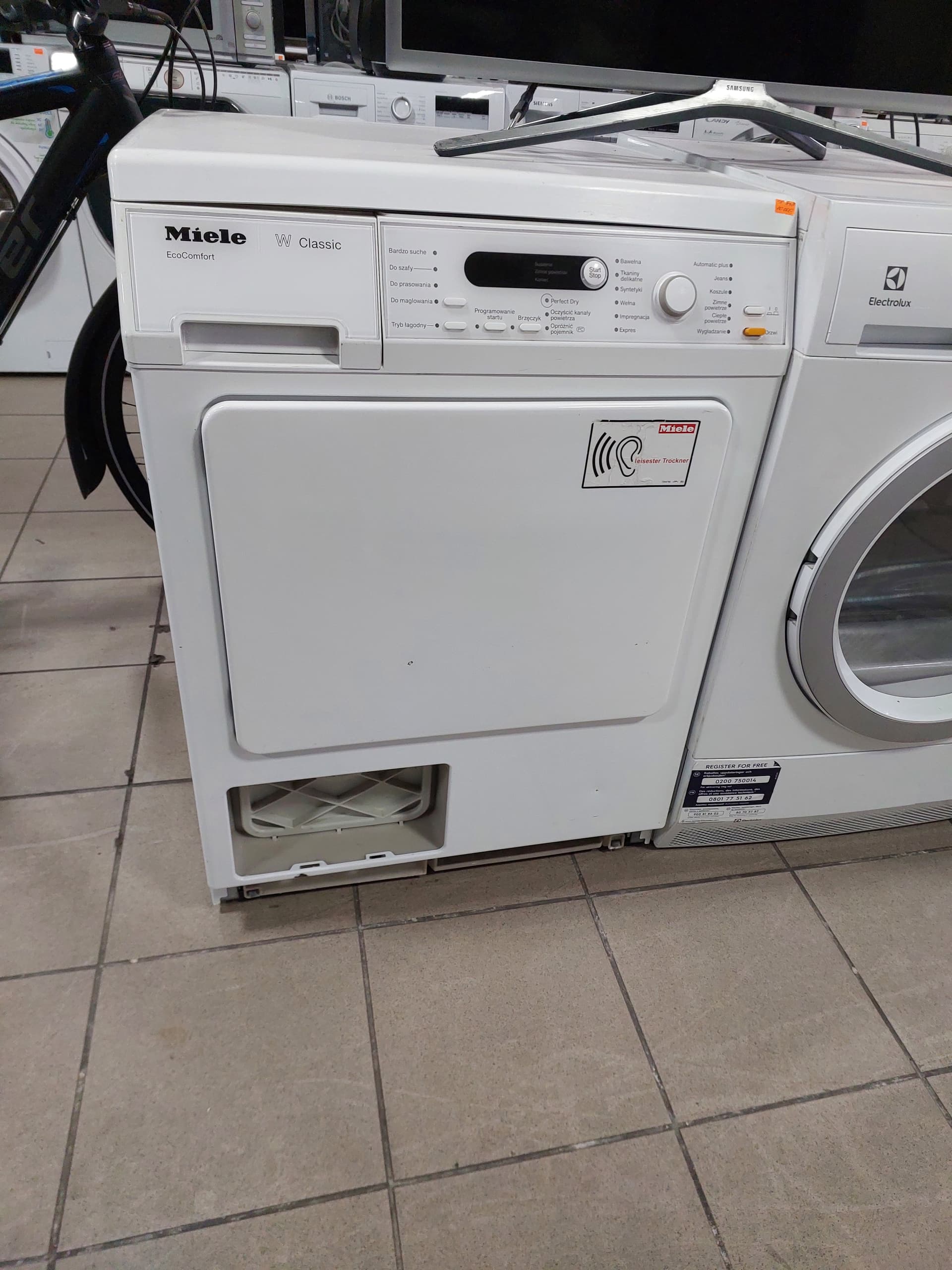 Сушильна машина Miele T 8823 C