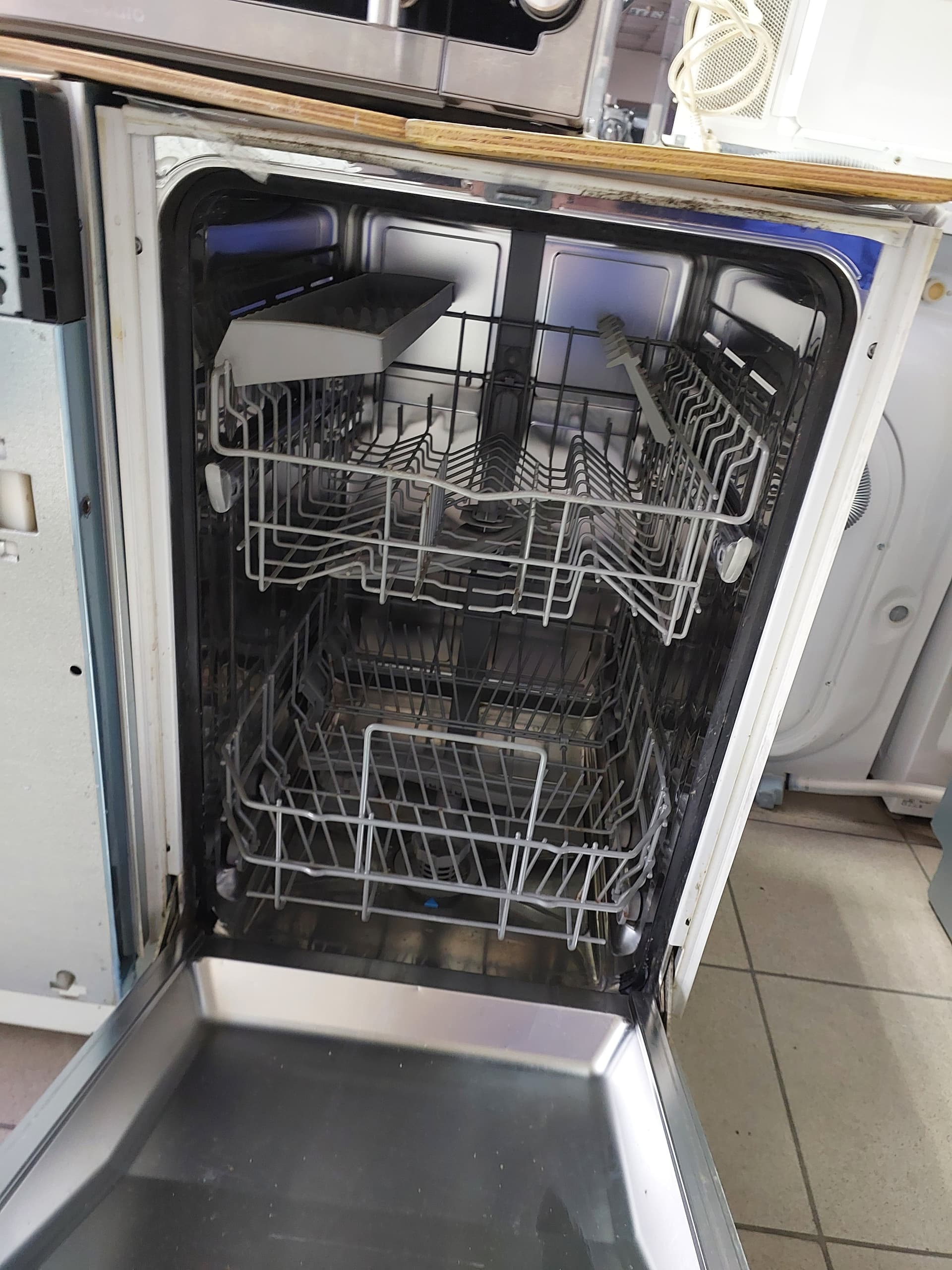 Посудомийна машина NEFF S49T45N1EU