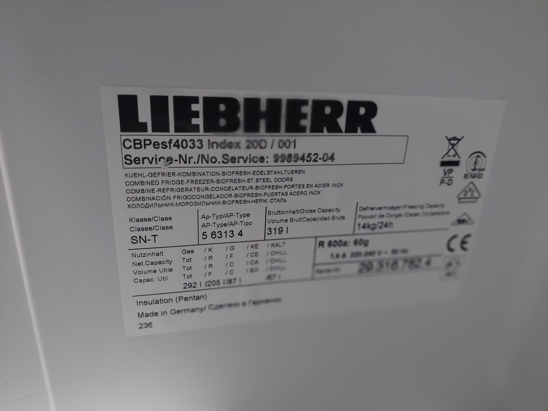 Холодильник Liebherr CBPesf4033