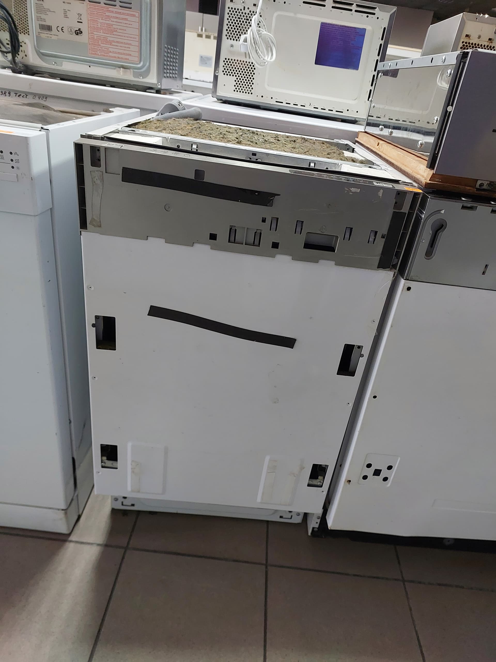 Посудомийна машина Whirlpool DWH C00 W